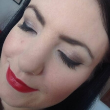 Makeup Artist Nottingham - Professional Mobile Wedding Makeup Artist. UK Bridal Makeup Artist.