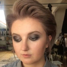 Makeup Artist Nottingham - Professional Mobile Wedding Makeup Artist. UK Bridal Makeup Artist.