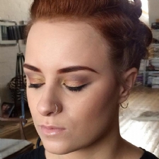 Makeup Artist Nottingham - Professional Mobile Wedding Makeup Artist. UK Bridal Makeup Artist.