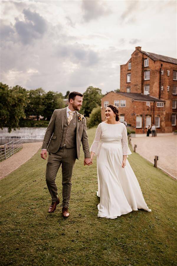 How to beat wedding stress