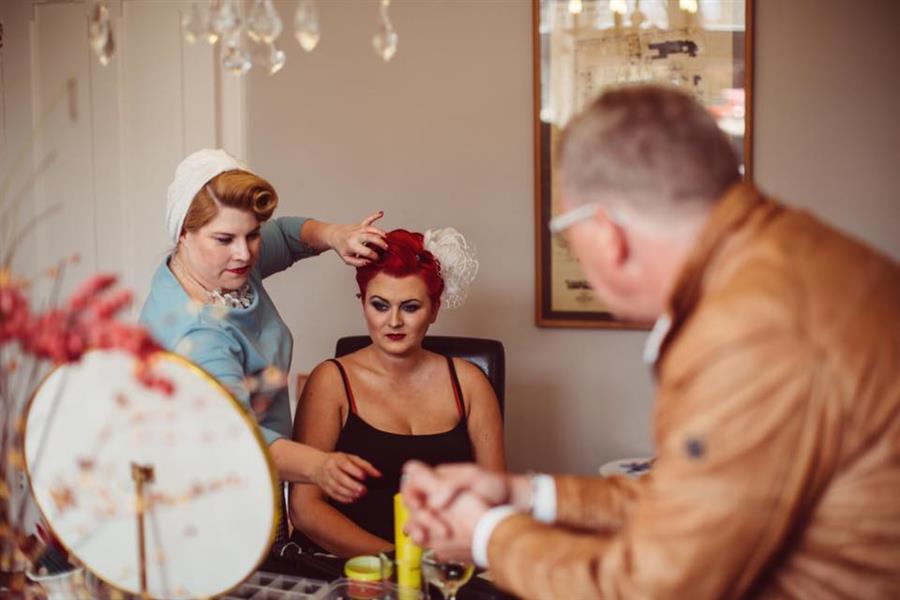 Emily - Roar Photography, Pin-up Curl